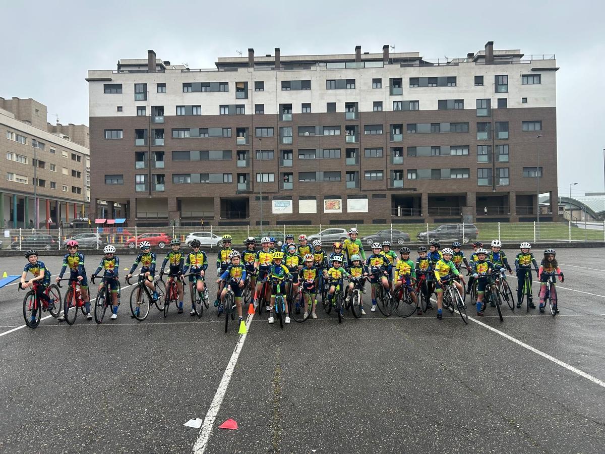 EN IMÁGENES: Entrenamiento Escuela Ciclista de Viella