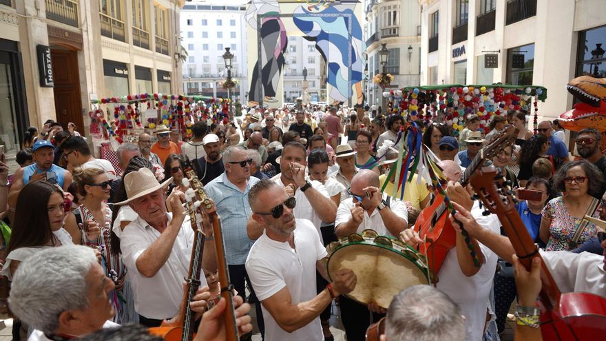 Las oficinas y puntos de información turística atienden a más de 29.500 personas durante la Feria