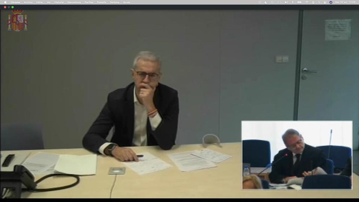 Ricardo Costa atiende una de las preguntas del abogado de Francisco Camps durante su declaración por videoconferencia desde la Ciudad de la Justicia de València.