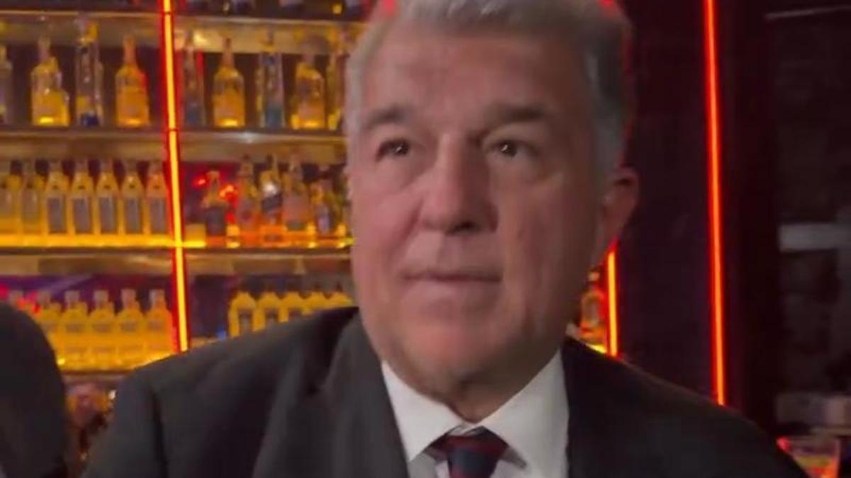 Laporta descorcha el champagne tras ganar las elecciones del Barça