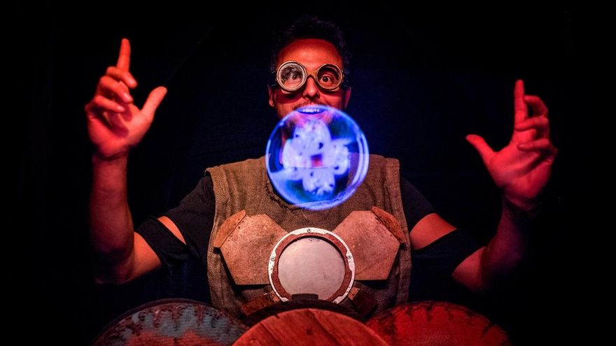 Donde &quot;la imaginación toma cuerpo y el espacio público se convierte en teatro&quot;