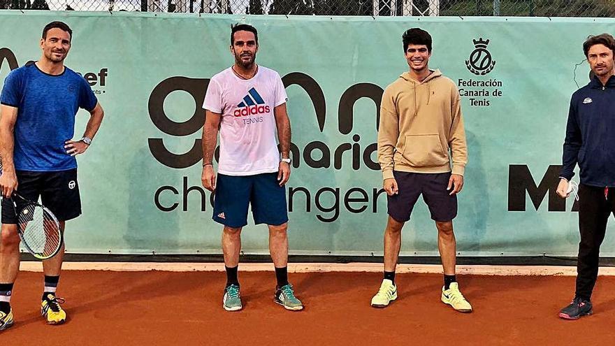 De izq. a dcha Tommy Robredo, David Marrero, Carlos Alcaraz y Juan Carlos Ferrero en El Cortijo. | | LP/DLP