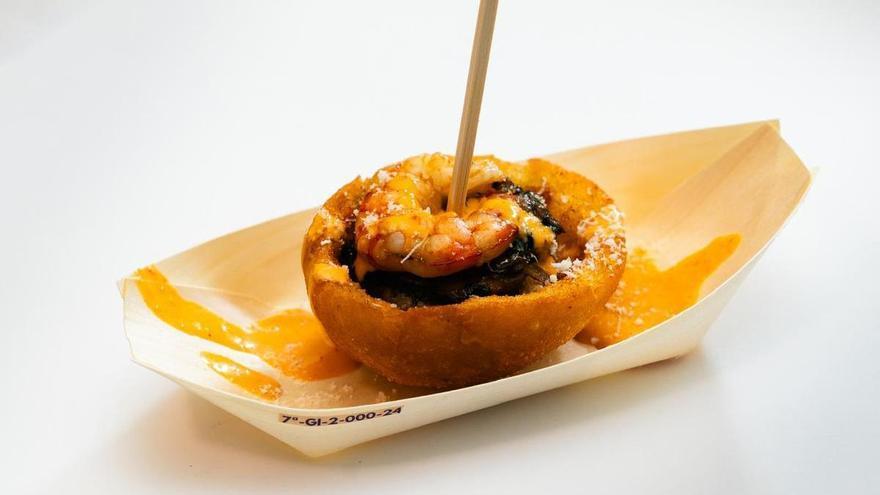 El mejor pincho de Navia tiene champiñón, espinaca, gamba, queso parmesano y cítricos