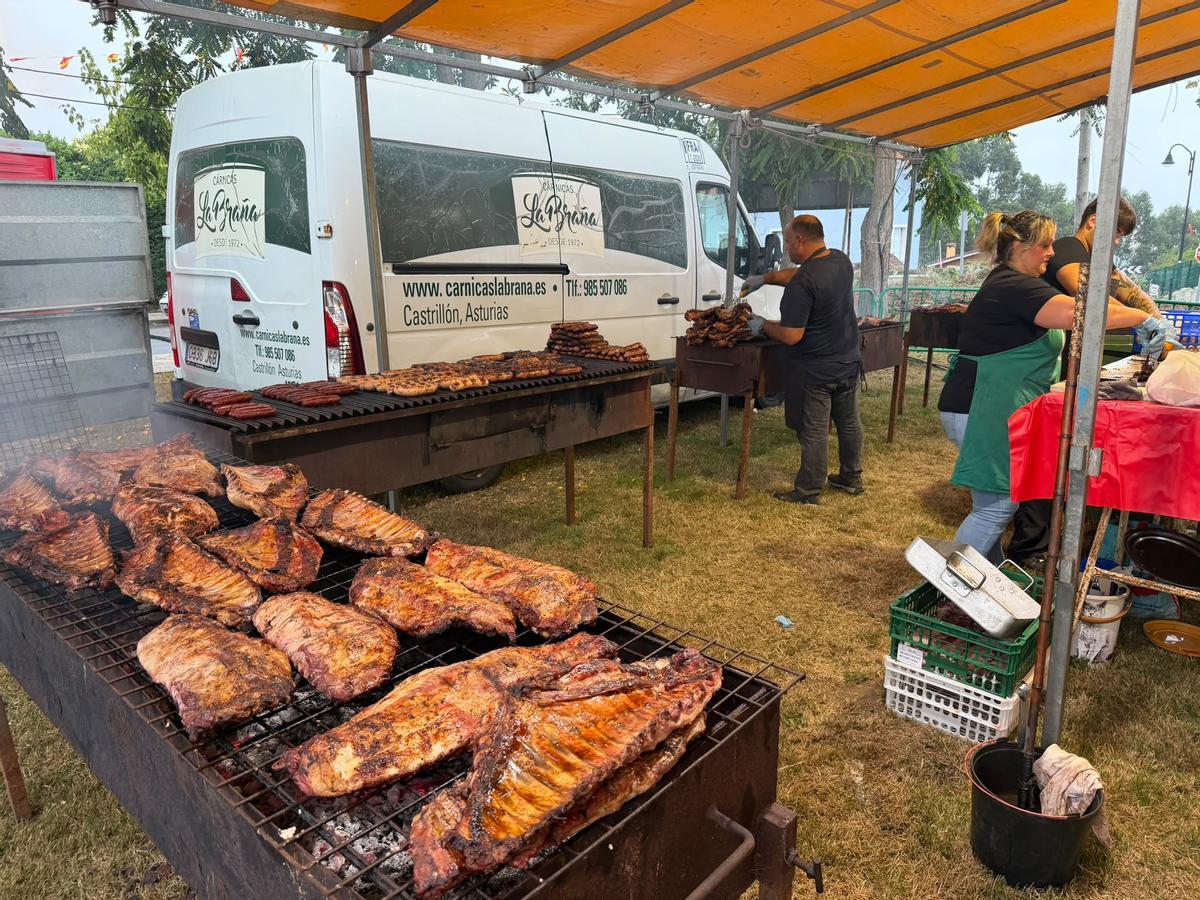 EN IMÁGENES: Marea festiva en las fiestas de San Martín de Laspra, San Juan de Nieva y Coto Carcedo