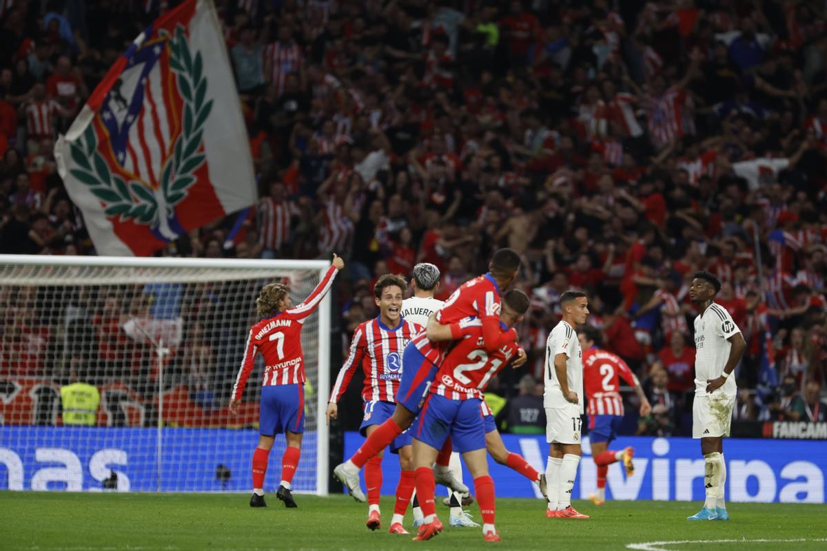 El Metropolitano se expone a un cierre de tres partidos por los hechos en el Atlético-Real Madrid.