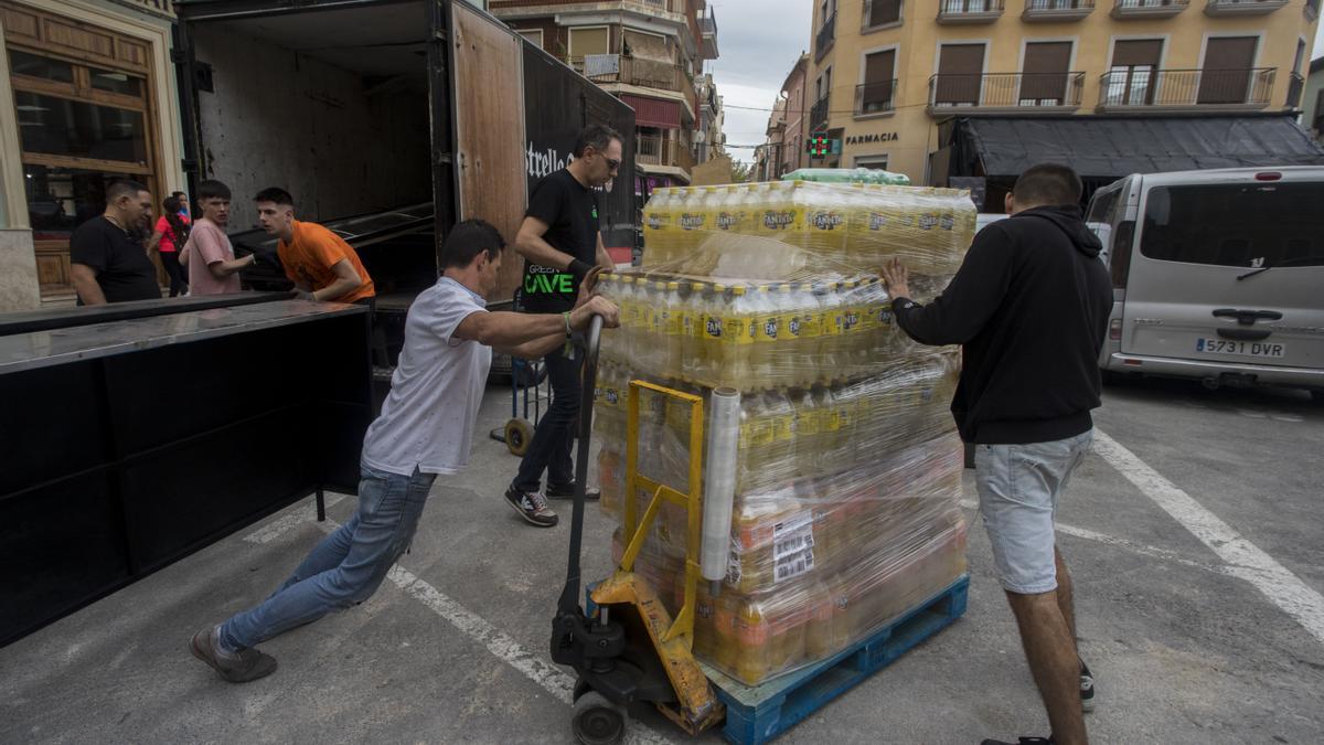 Preparativos para el campeonato de MotoGP en Cheste