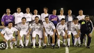 El Real Madrid de veteranos disputa un amistoso frente a una selección de la provincia de Alicante