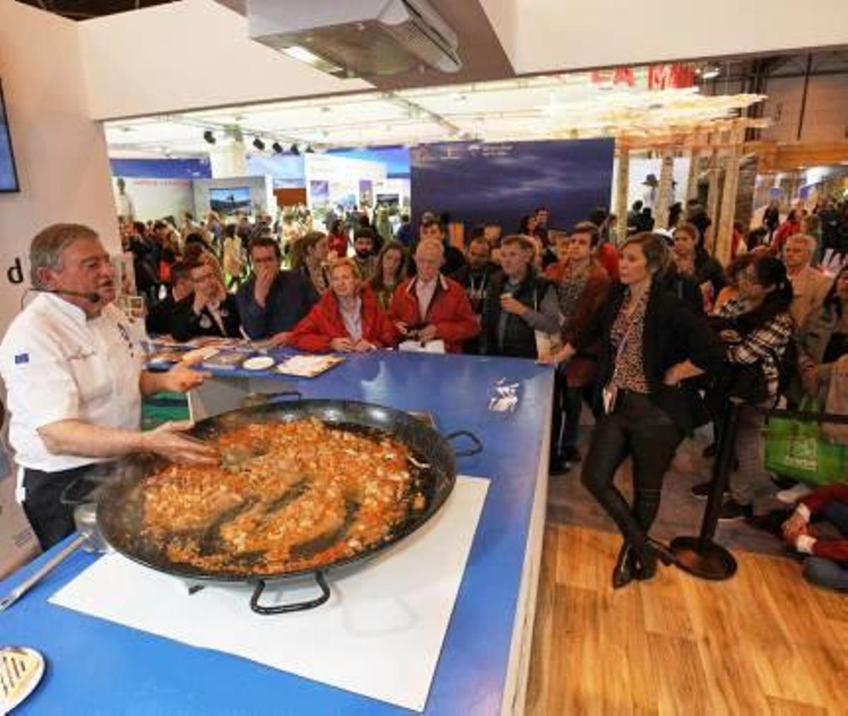 Gandia deslumbra en Fitur con su espectáculo «Esplendor Mediterráneo»