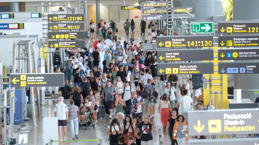 El aeropuerto de Alicante-Elche espera 6,4 millones de pasajeros hasta la primavera de 2024