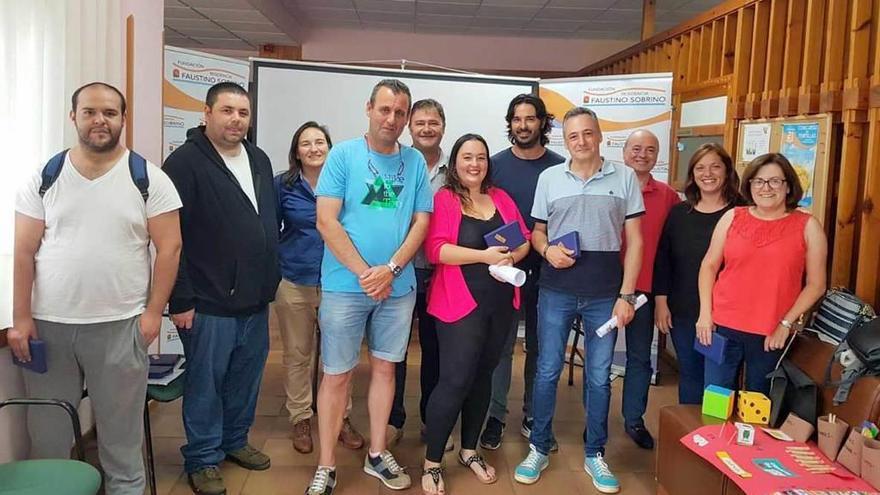 Llanes clausura el curso de atención a personas dependientes