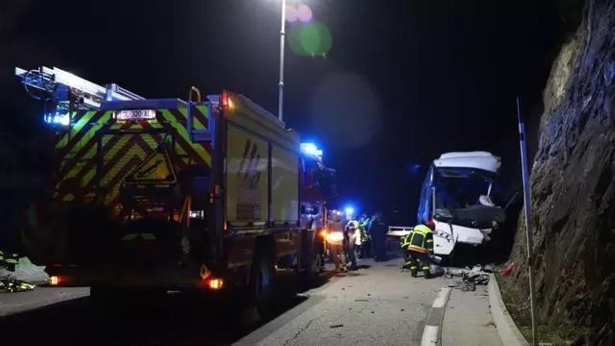 Dos muertos en Francia en el accidente de un autobús que volvía a L'Hospitalet
