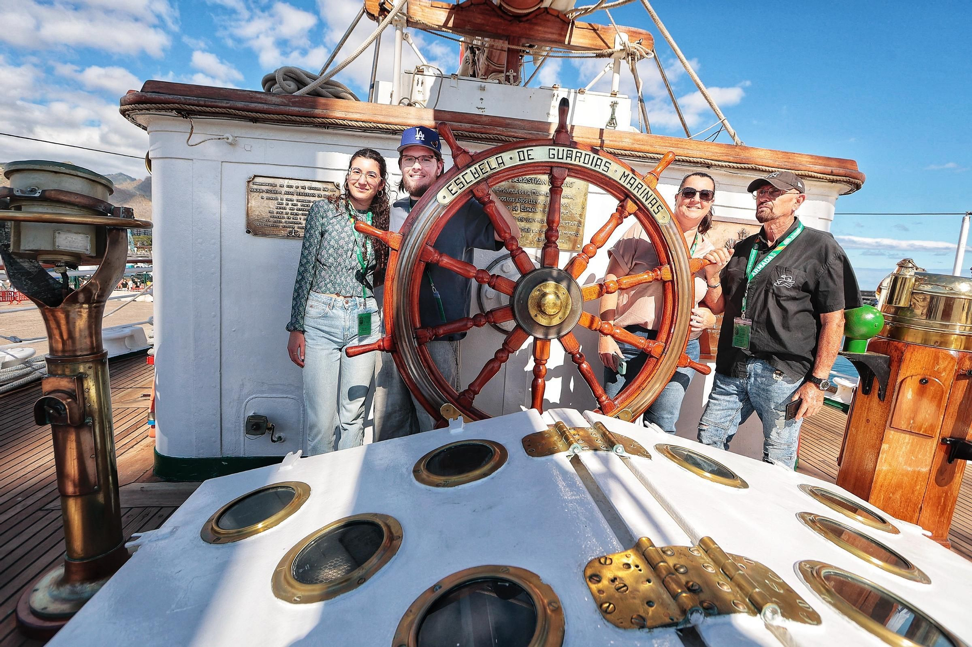 Queues outside the Juan Sebatián Elcano, the ship on which Princess Leonor was trained