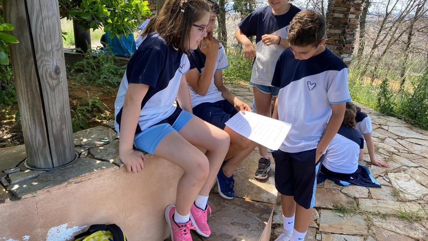 Alumnos del colegio Nuestra Señora del Rocío realizan un trabajo sobre la Sierra de la Culebra