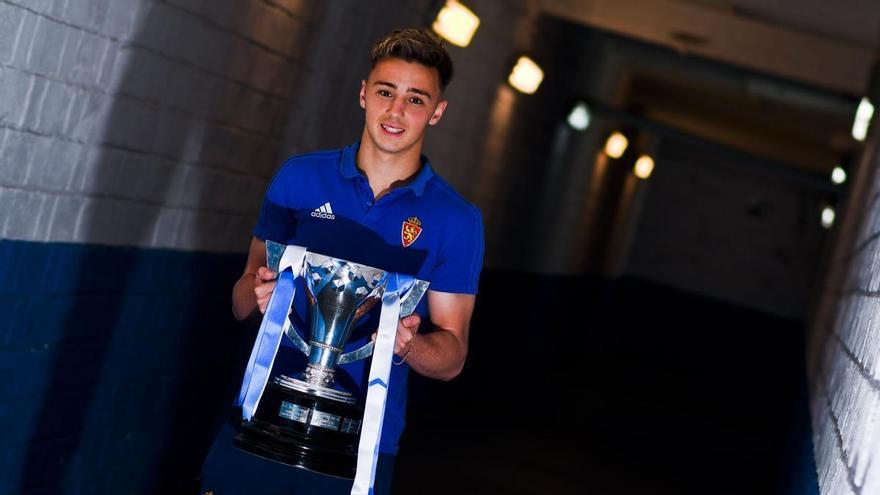 Carlos Azón se reúne de nuevo con Iván Martínez en el Barbastro siete años después de ganar la Copa de Campeones juvenil con el Real Zaragoza