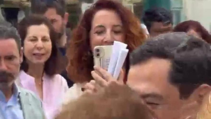 Juanma Moreno vuelve a Alhaurín el Grande, su pueblo natal