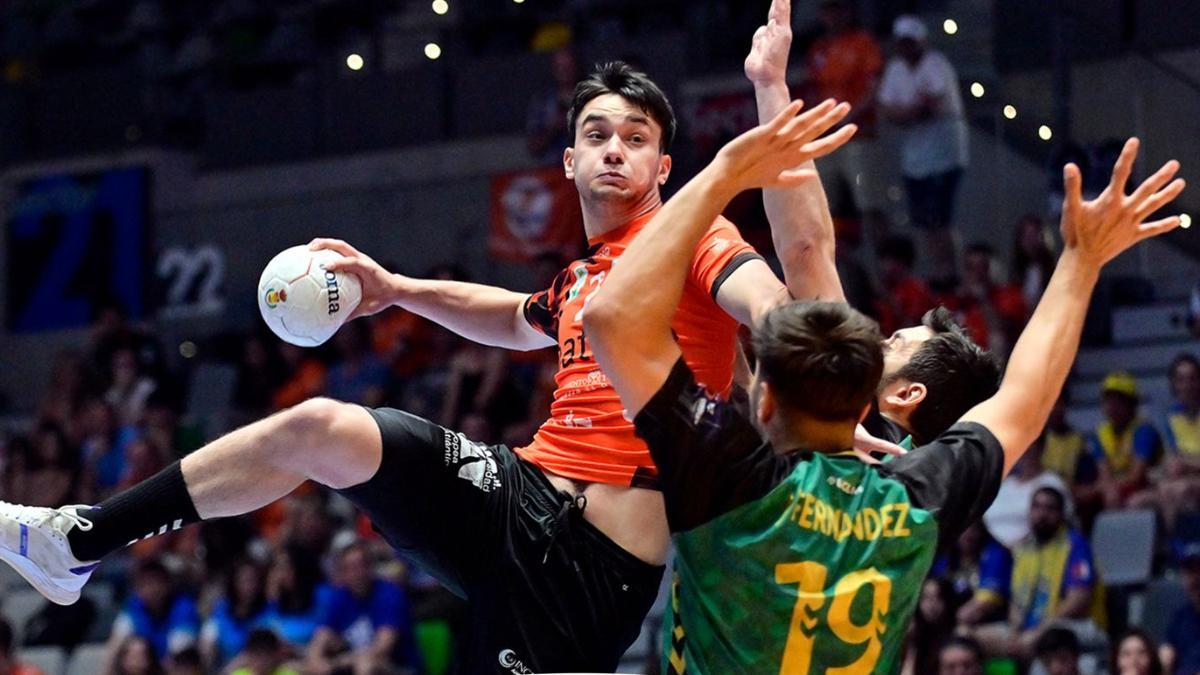 REBI Cuenca y Bathco Torrelavega protagonizaron un intenso duelo