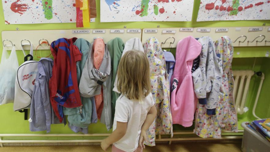 Un total de 18 centros educativos de Avilés participan en el proyecto &quot;La cápsula del tiempo&quot;