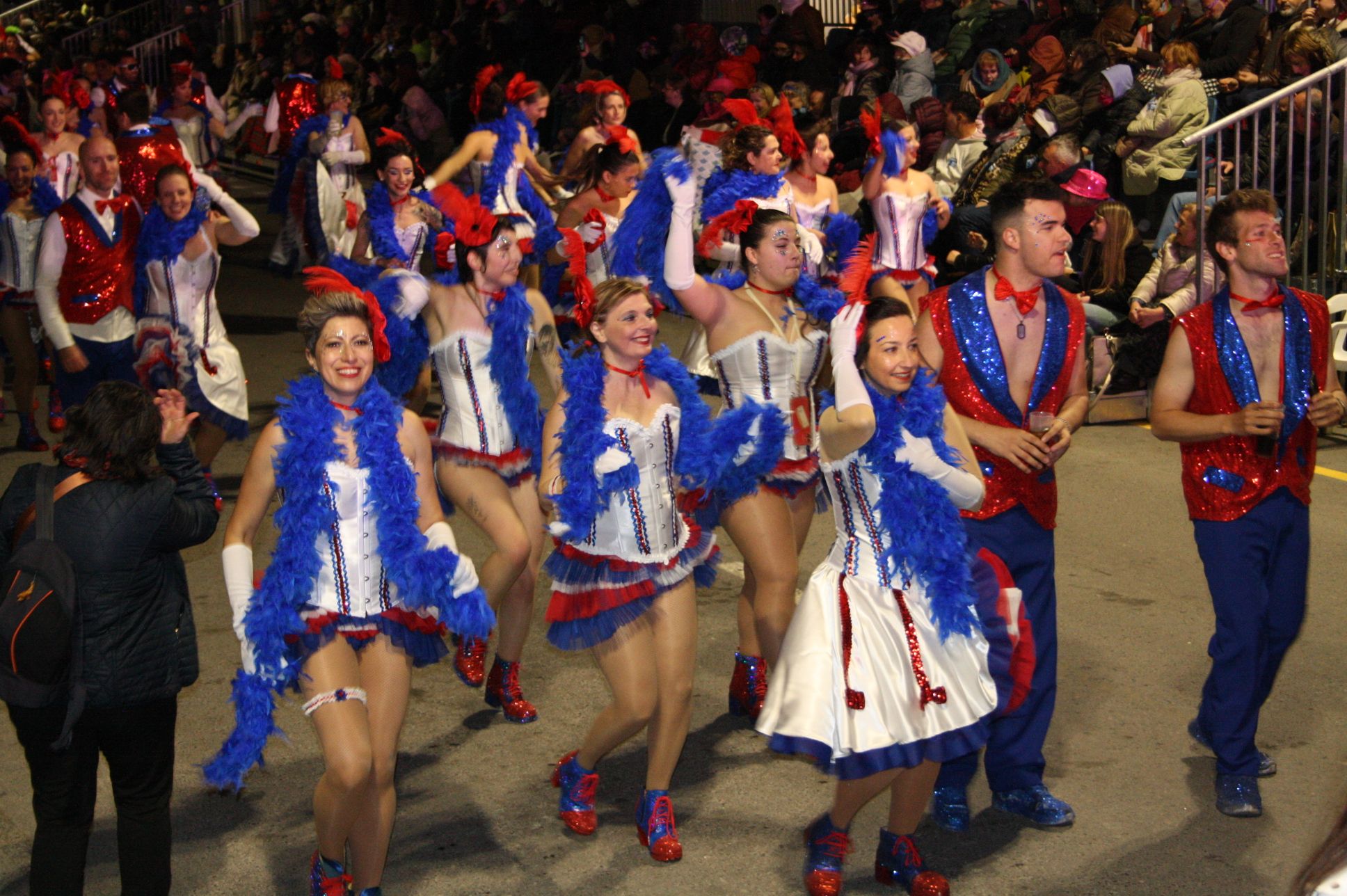 Macrogalería de fotos del primer gran desfile del Carnaval de Vinaròs