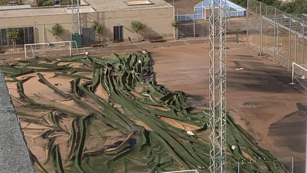 El campo donde se estrena la UD Aldaia en el Polideportivo Jaume Ortí
