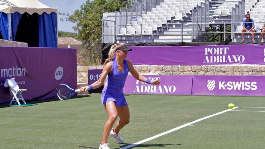 Carina Witthöft scheiterte in der ersten Runde der Mallorca Open.