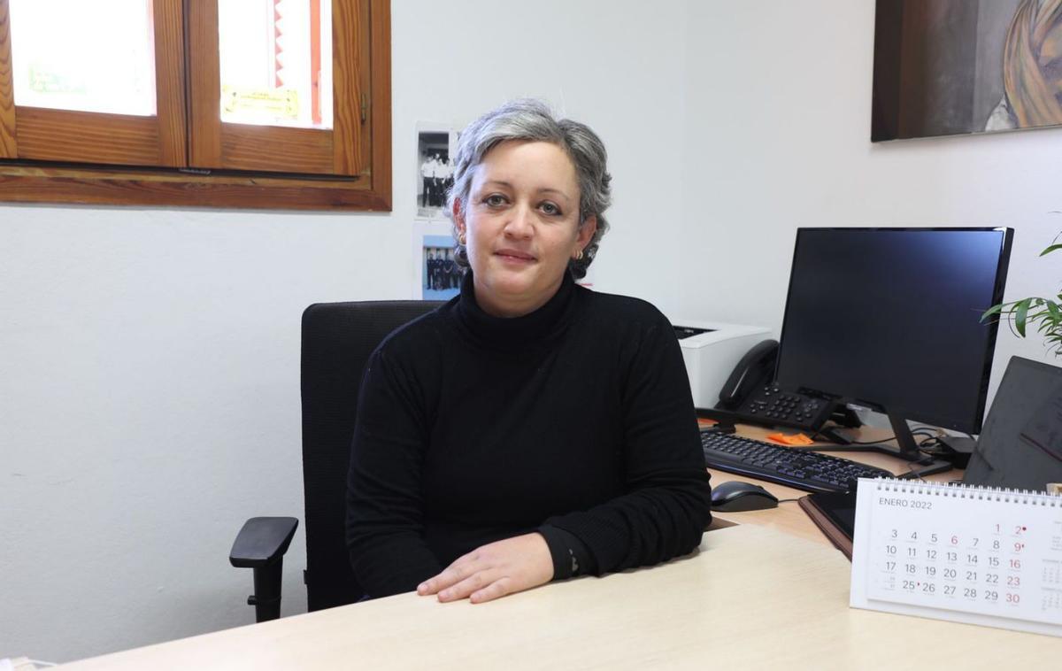 Alejandra Ferrer, vicepresidenta y consellera de Turismo, ayer en su despacho. | C.C.