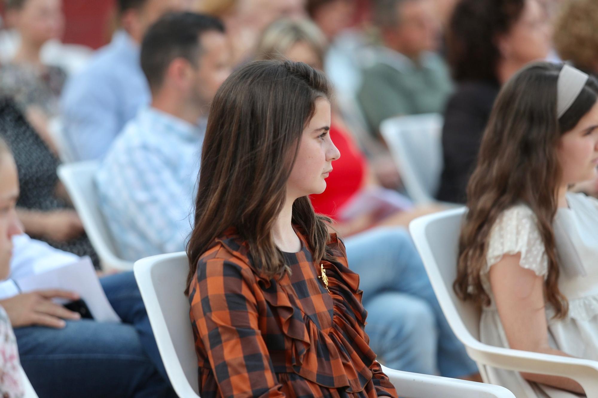 Bocairent recibe a Nerea y la corte a los sones de "Nerea"