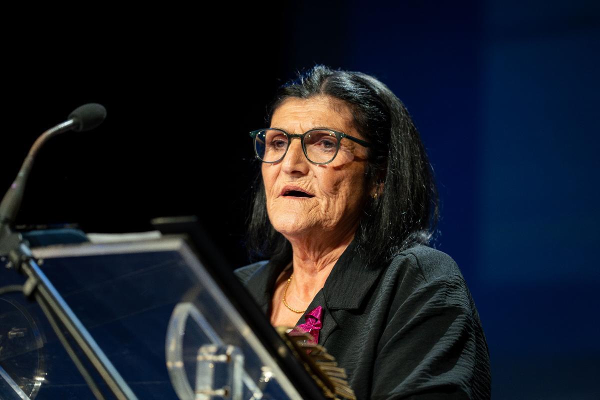 Nieves Gloria Concepción González dirige unas palabras a los asistentes al acto.