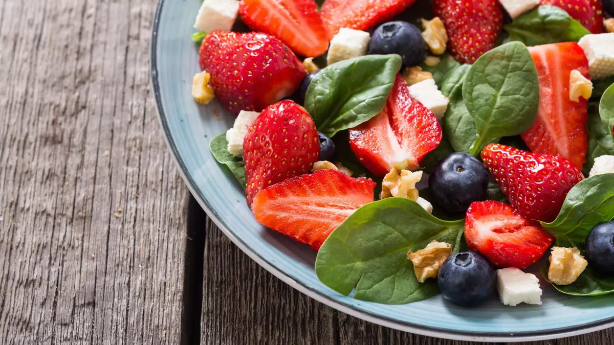 ¿Tienes más de 40 años? Estos son los cinco alimentos que deberías consumir para perder peso rápido