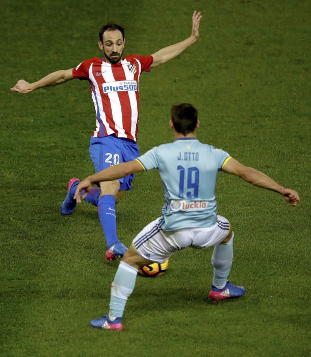 Las mejores fotografías del partido del conjunto celeste en el Vicente Calderón