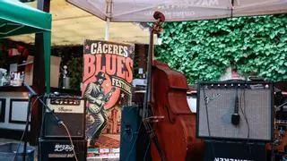 El Festival de Blues de Cáceres vence a la lluvia y baja el telón tras cuatro días de conciertos: "Ya queda menos para la edición número 16"