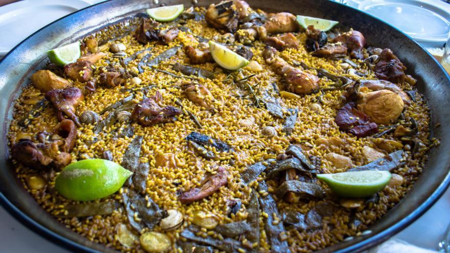 La paella es uno de los platos más completos para nuestra dieta.