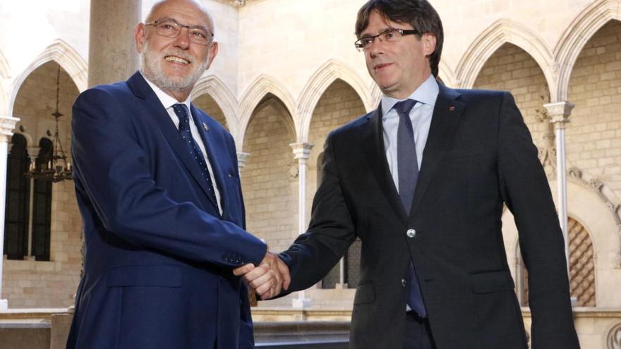La Fiscalia es querellarà contra Puigdemont i el Govern per convocar l&#039;1-O
