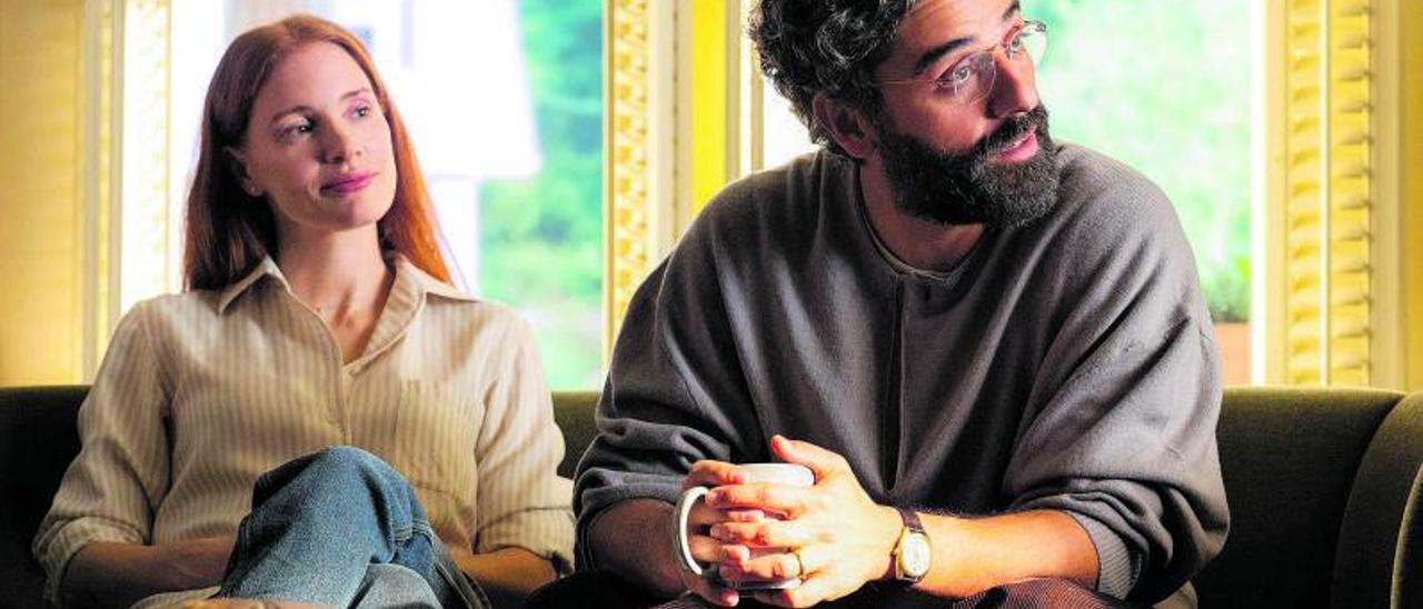 Jessica Chastain y  Oscar Isaac, en la serie.