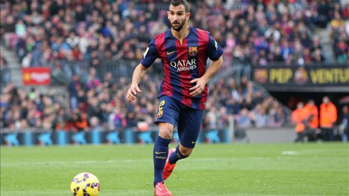 Martín Montoya jugará en el Valencia como contrapartida al fichaje de André Gomes