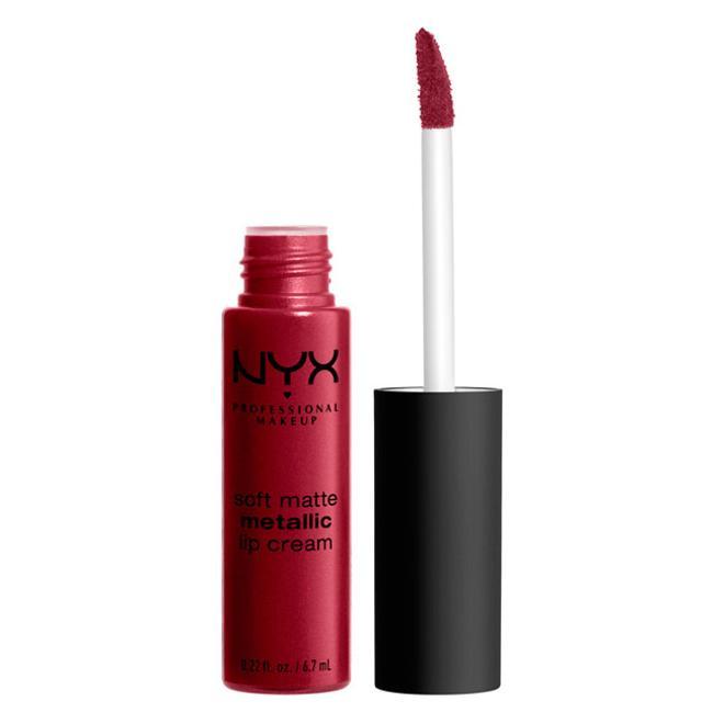 Labial metalizado 'Soft matte metallic lip cream' de Nyx