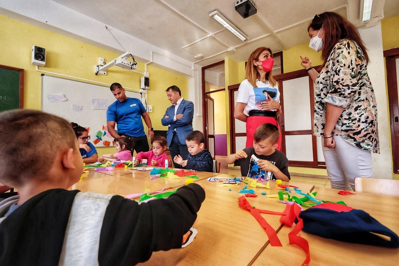 Visita al campamento de verano de Ofra