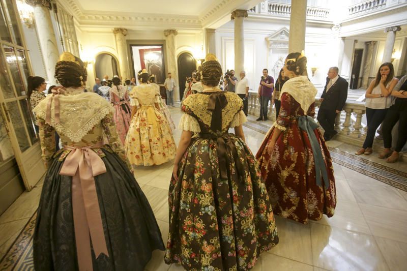 Ensayo de las cortes de honor para el día de la Proclamación