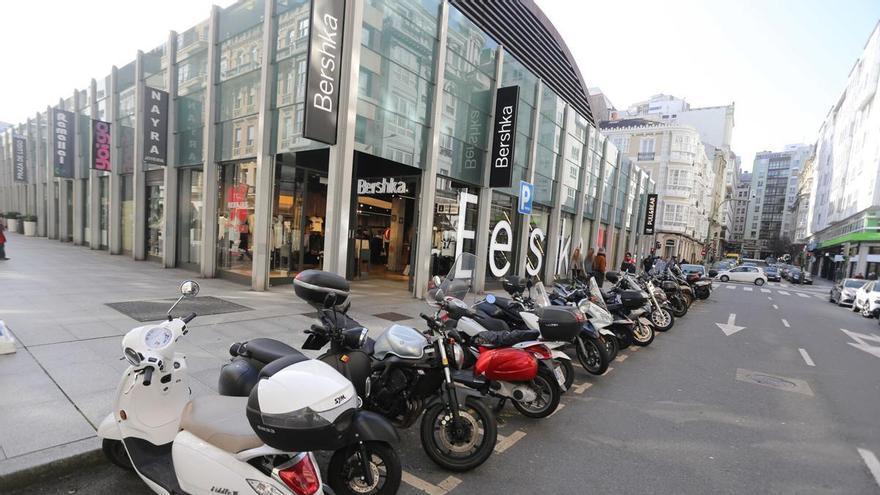 La Bottega, con cafetería en Marineda City, abrirá un negocio en el exterior del mercado de la plaza de Lugo de A Coruña