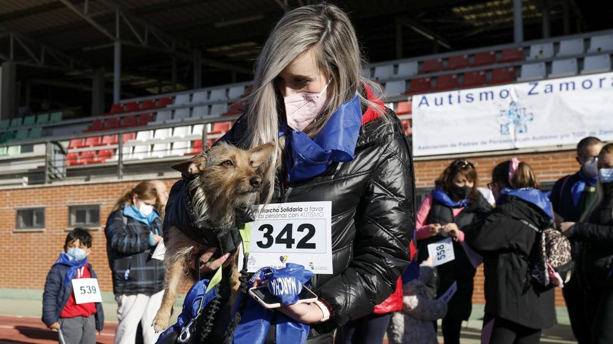 Un momento de la marcha por el autismo este sábado en Zamora.