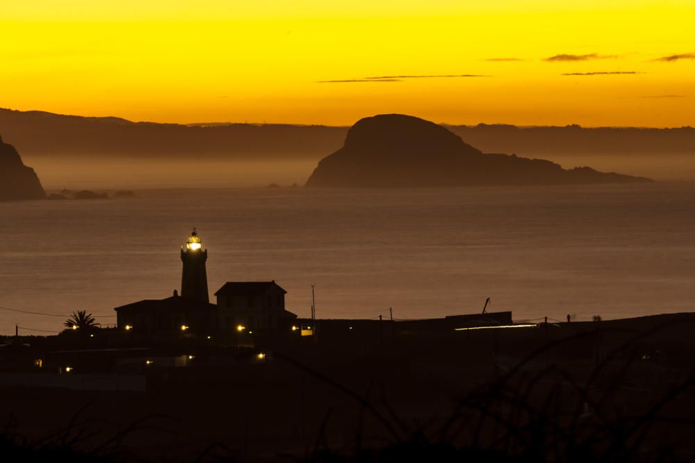 Las preciosas imágenes que dejan los faros de Asturias