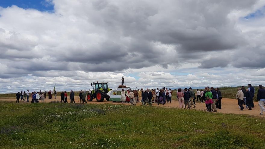 Agricultores y ganaderos zamoranos honran a San Isidro