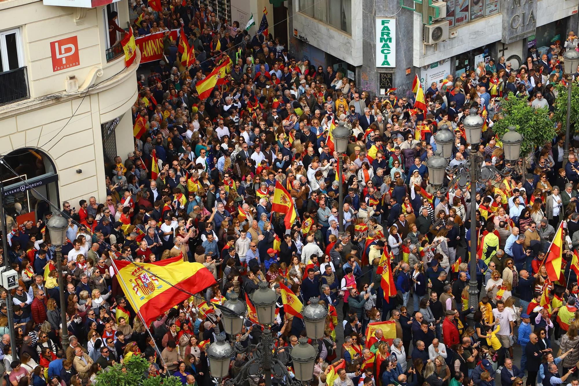 El PP de Córdoba congrega en Las Tendillas a miles de personas contra la amnistía