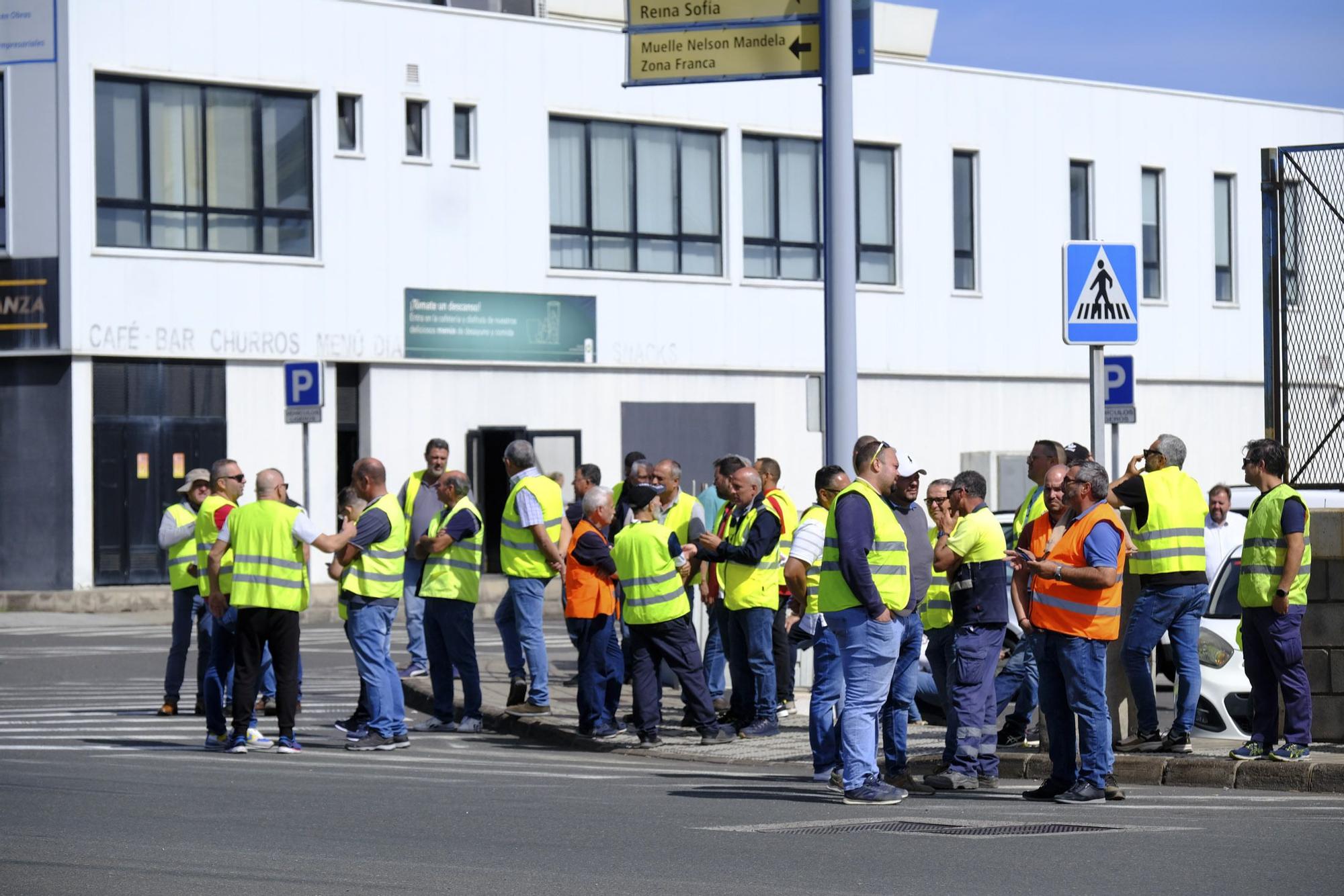 Huelga de transportistas en el Puerto de Las Palmas (27/02/23)