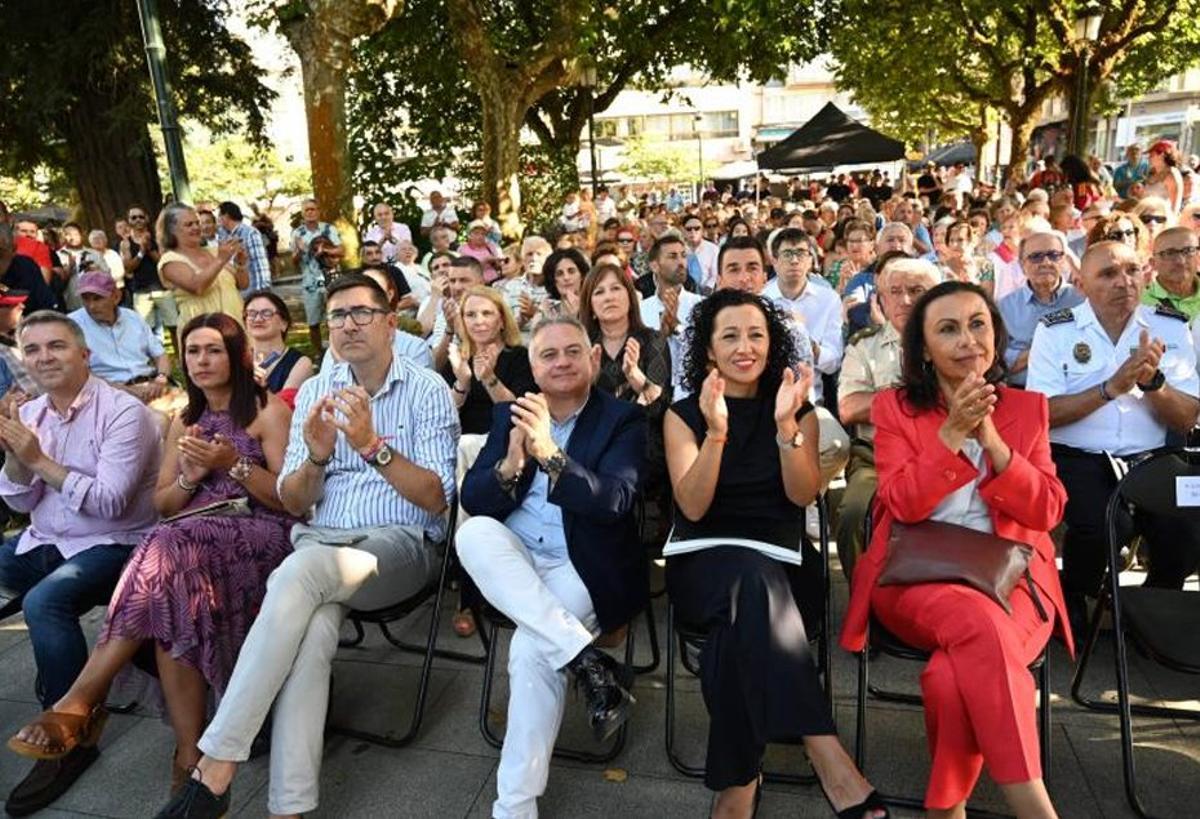 Público que asistió al acto en la Alameda. | RAFA VÁZQUEZ