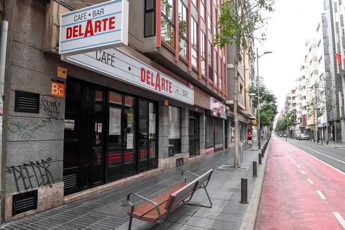 Negocios en la calle León y Castillo