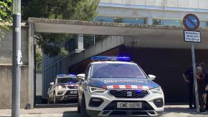 Un coche de los Mossos dEsquadra en un operativo en Barcelona. EFE/