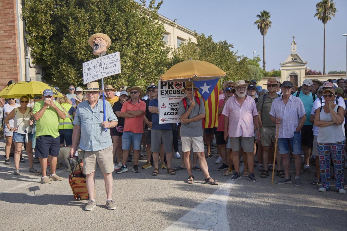 Imatges de la manifestació de Serra de Daró