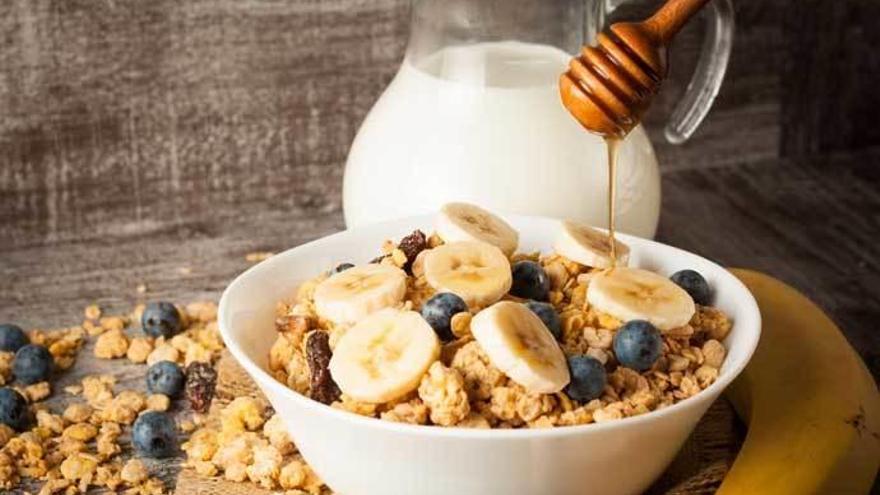 Cómo hacer granola casera sin azúcar y con ingredientes que tienes por casa