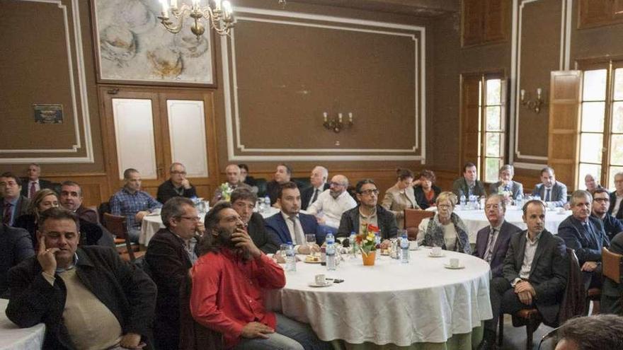 Presentación del informe económico del BBVA en el Liceo. // Brais Lorenzo