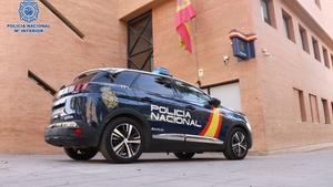 Coche de la Policía Nacional en Alicante.
